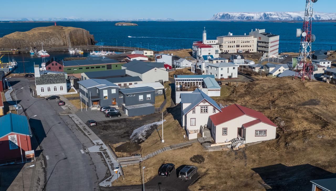 Hotel Karolina Stykkisholmur Bagian luar foto